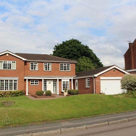 Unwind In Comfort At Cosy Caradus Your 4 Bedroom Home Sweet Home! Birmingham Extérieur photo