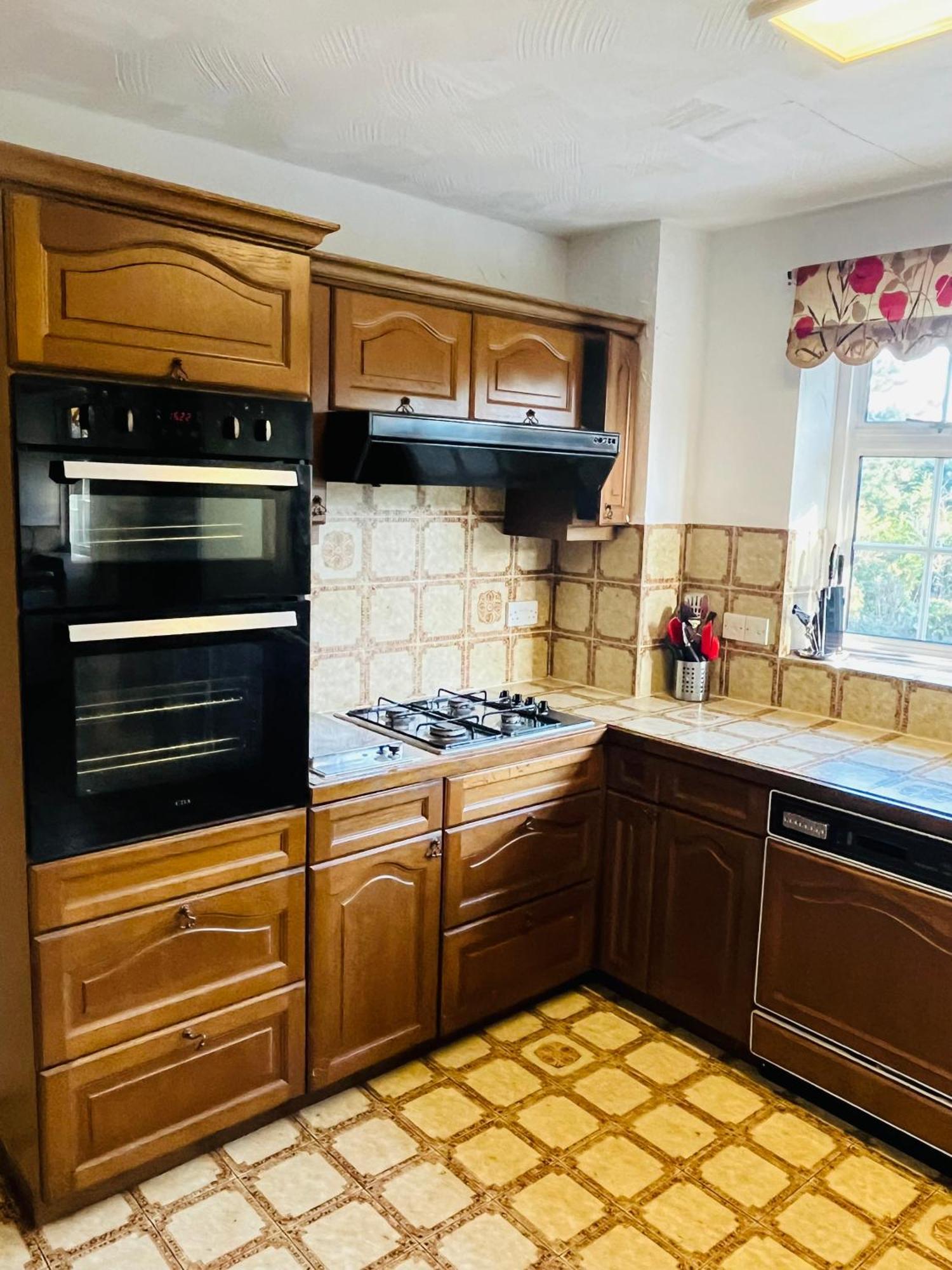 Unwind In Comfort At Cosy Caradus Your 4 Bedroom Home Sweet Home! Birmingham Extérieur photo