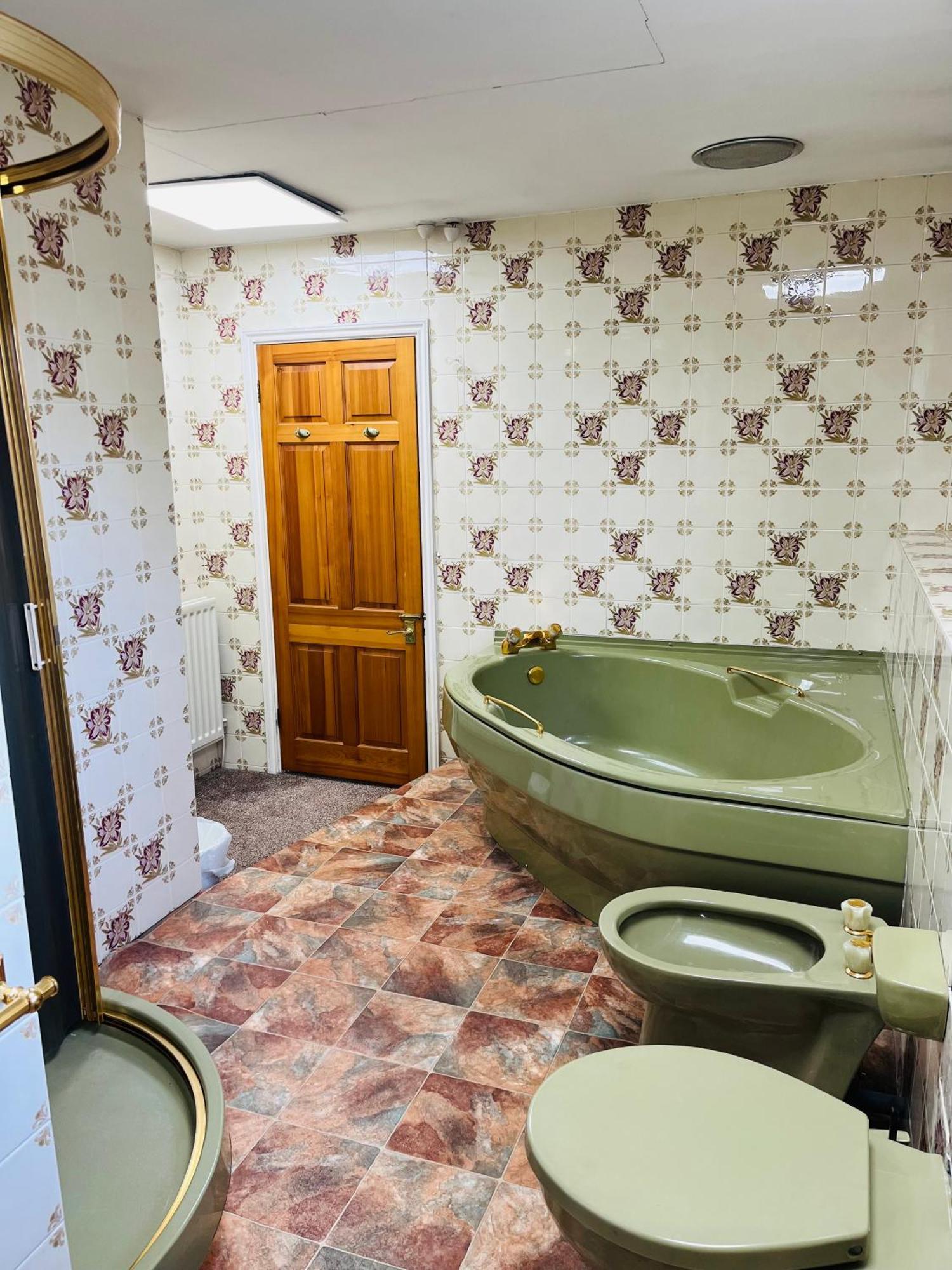 Unwind In Comfort At Cosy Caradus Your 4 Bedroom Home Sweet Home! Birmingham Extérieur photo
